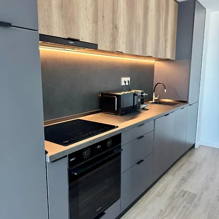 Dream House Apartment *